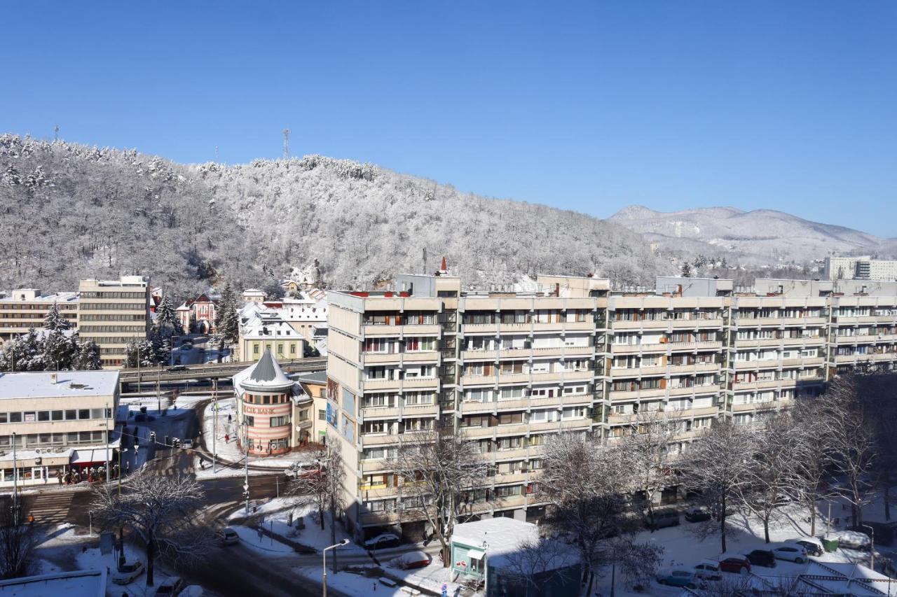 דירות Salgótarján Krisztina Apartman מראה חיצוני תמונה