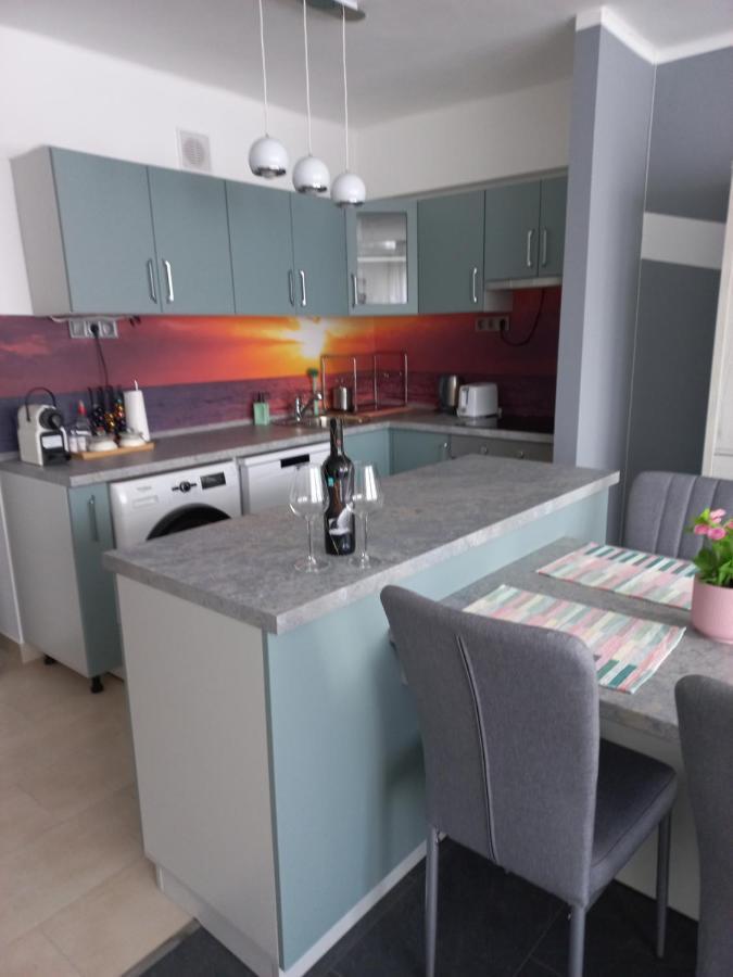 דירות Salgótarján Krisztina Apartman מראה חיצוני תמונה