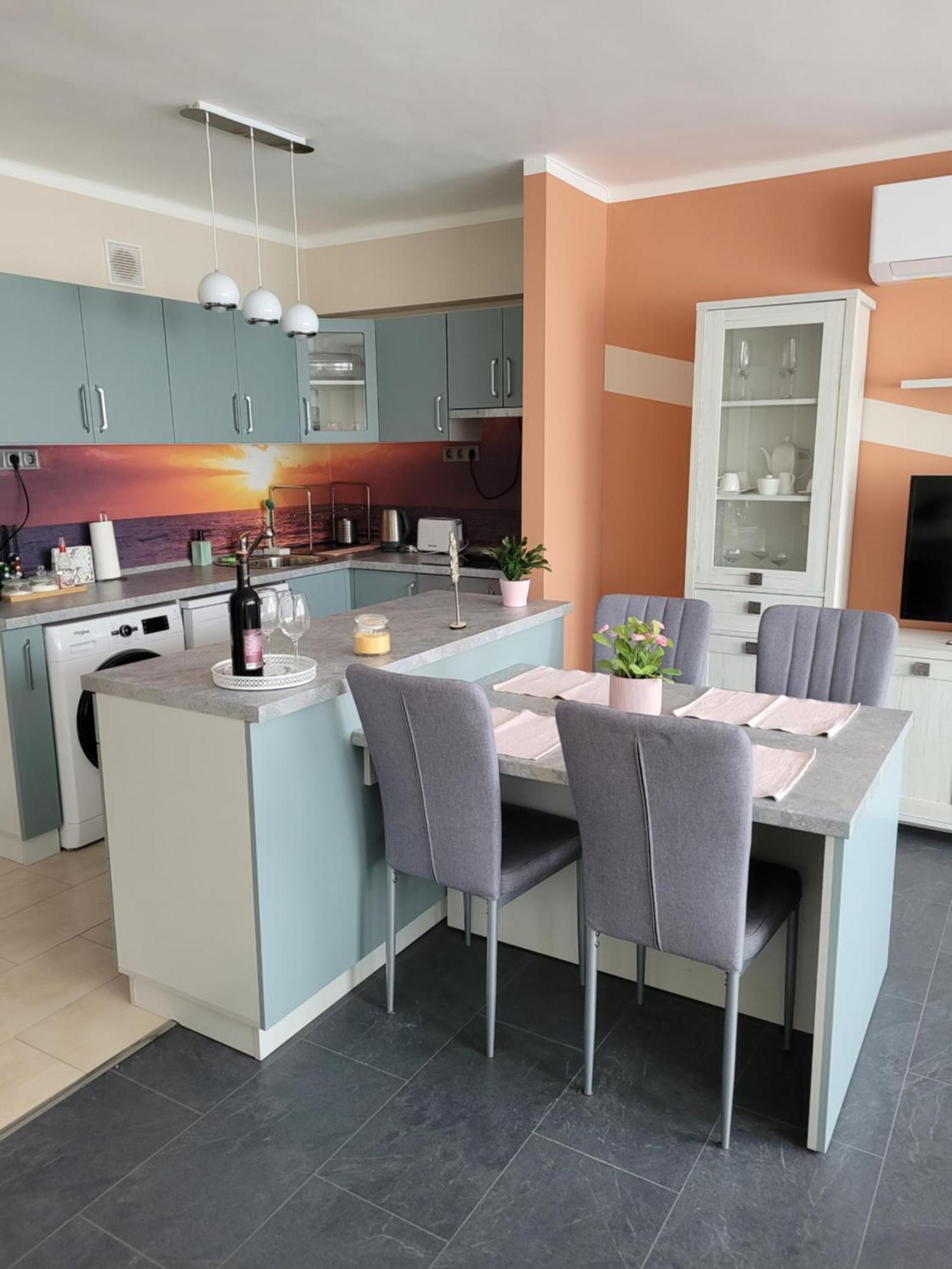 דירות Salgótarján Krisztina Apartman מראה חיצוני תמונה